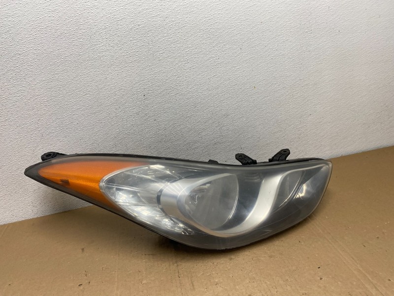 2011 2012 2013 Hyundai Elantra Right Passenger Headlight Oem AC5679 DW