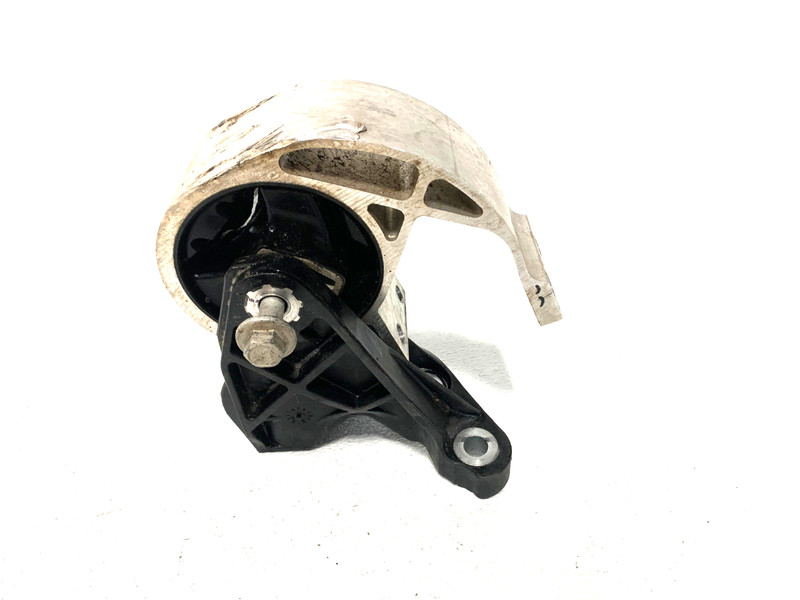 2018-2021 BUICK ENCLAVE TRANSMISSION REAR MOUNT BRACKET SUPPORT OEM #A0.30
