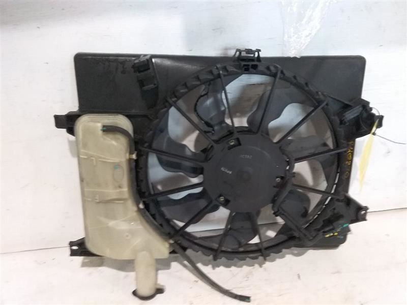 2011-2013 Hyundai Elantra Sedan Radiator Fan Motor Fan Assembly 1.8L