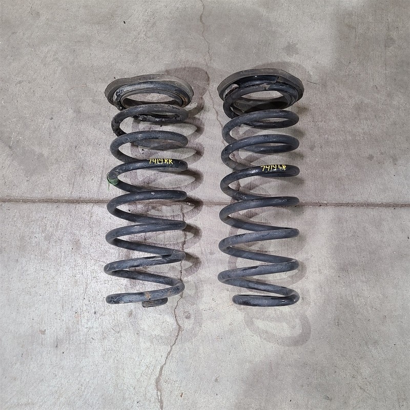 94-98 Mustang Gt Rear Suspension Coil Springs Pair Aa7414