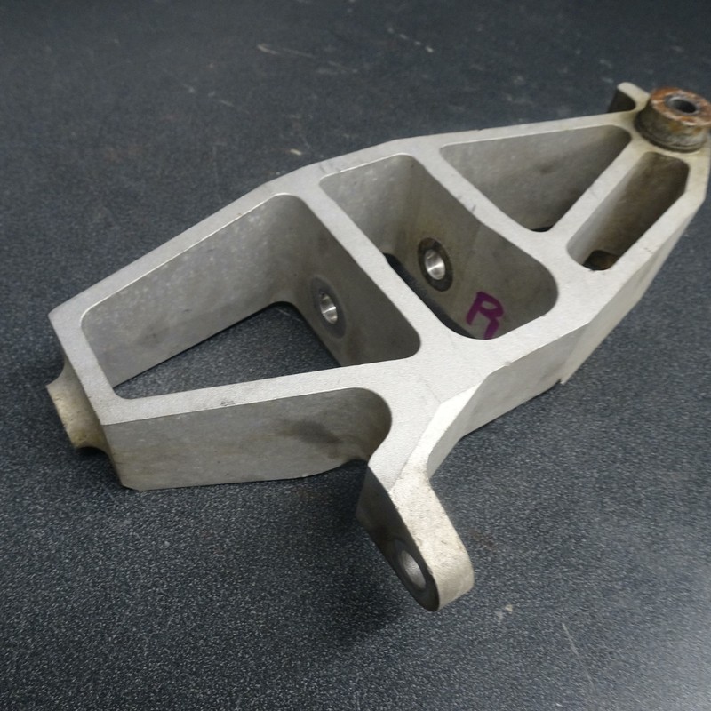 Polaris OEM Right Front Steering Arm Spindle Knuckle 1823741 Assualt Pro RMK