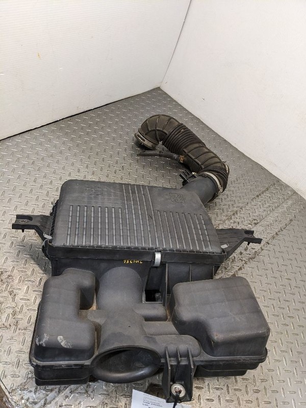 Air Cleaner 2.4L Fits 06-10 SOLSTICE 1193188
