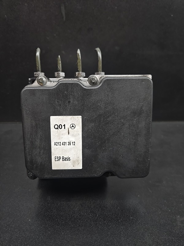10-16 Mercedes W212 E350 ABS Brake Hydraulic Pump Control Module Unit 2124313512