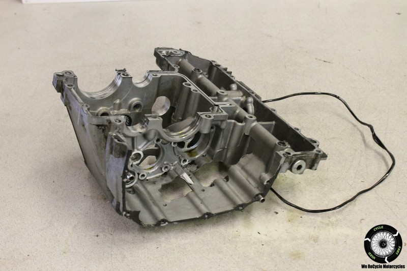 00 Suzuki GSXR600 LOWER ENGINE BOTTOM CRANKCASE CRANK CASE MOTOR BLOCK GSXR 600