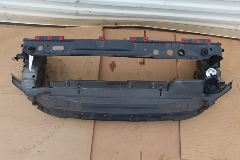 2012-2018 FORD FOCUS SEDAN BUMPER REINFORCEMENT RADIATOR SUPPORT OEM