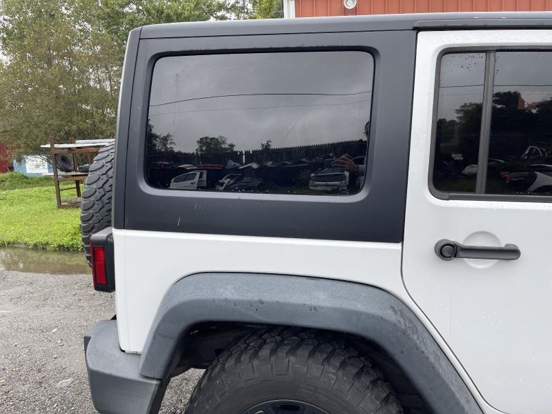 2007-2018 JEEP WRANGLER RIGHT QUARTER PANEL WHITE PC: PW7 50K 49148