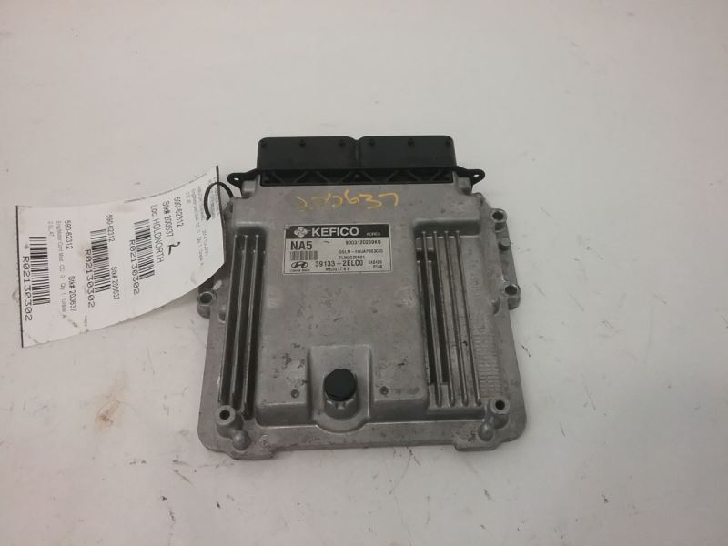 Engine ECM Electronic Control Module Gasoline 2.0L FWD Fits 14-15 TUCSON 2130302
