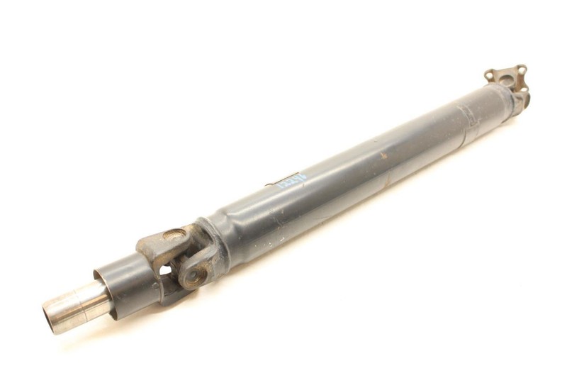 1985-1986 Nissan 300ZX Z31 2+0 AT Rear Drive Shaft Assembly