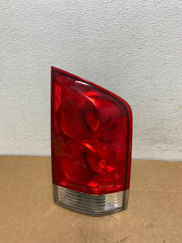 2005 to 2015 Nissan Armada Right Passenger RH Side Tail Light Oem AD5455 LK