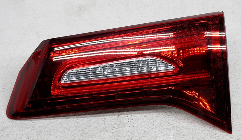 OEM Right Passenger Side LED Tail Lamp For Acura MDX 34150-TZ5-H02 Lens Chip