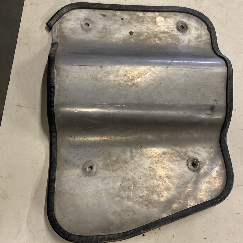1980’s Yamaha G1 Vintage Golf CartTwo Stroke motor exhaust Muffler heat shield