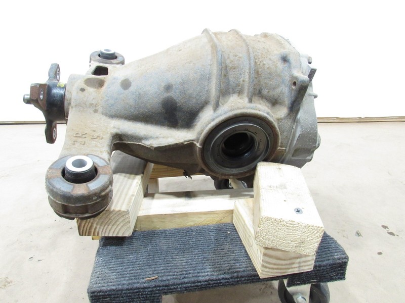 15-19 Lexus RC 350 2016 3.5L RWD Rear Differential Axle Carrier ;:O
