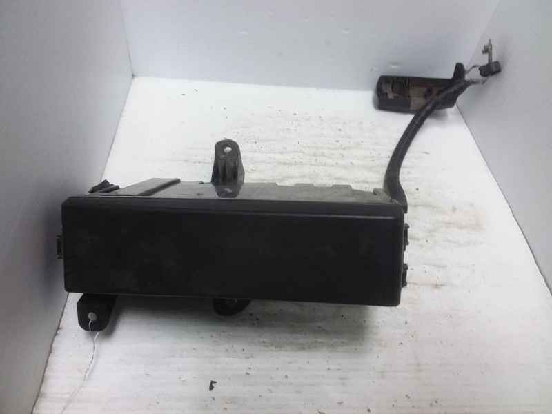 Passenger Right Fuse Box Engine Convertible Fits 10-13 LEXUS IS250 1676294
