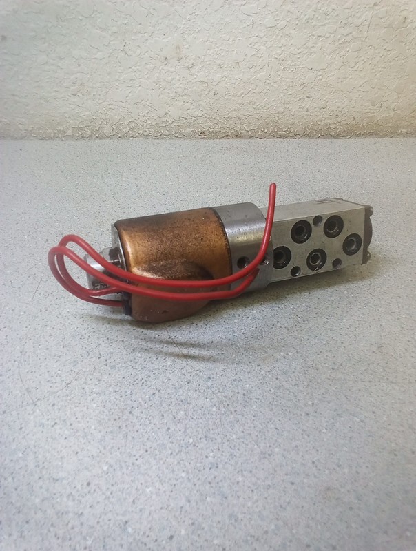 Versa Valve Solenoid Valve 175psi MAX 10W 120V 60Hz
