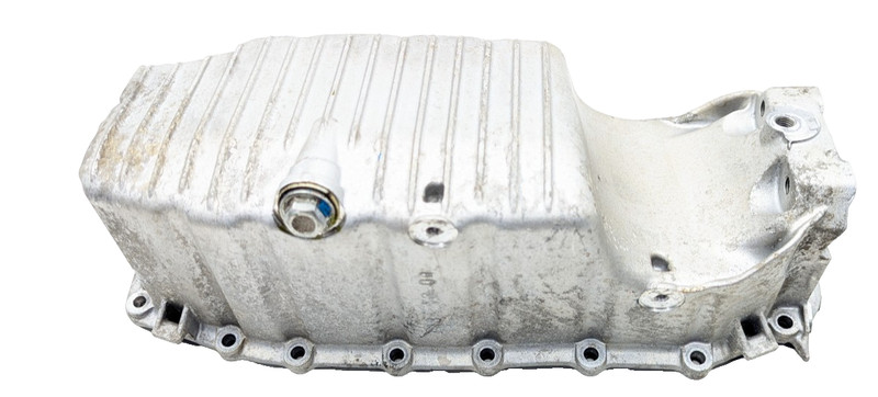 2014-2017 fiat 500L 1.4l turbo engine oil pan OEM