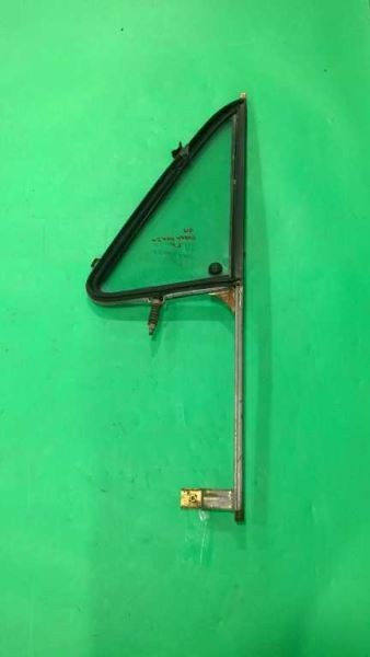 80 81 82 83 84 85 86 87 88 89 CHEVY VAN 20 DRIVER LEFT FRONT VENT GLASS 3337-18