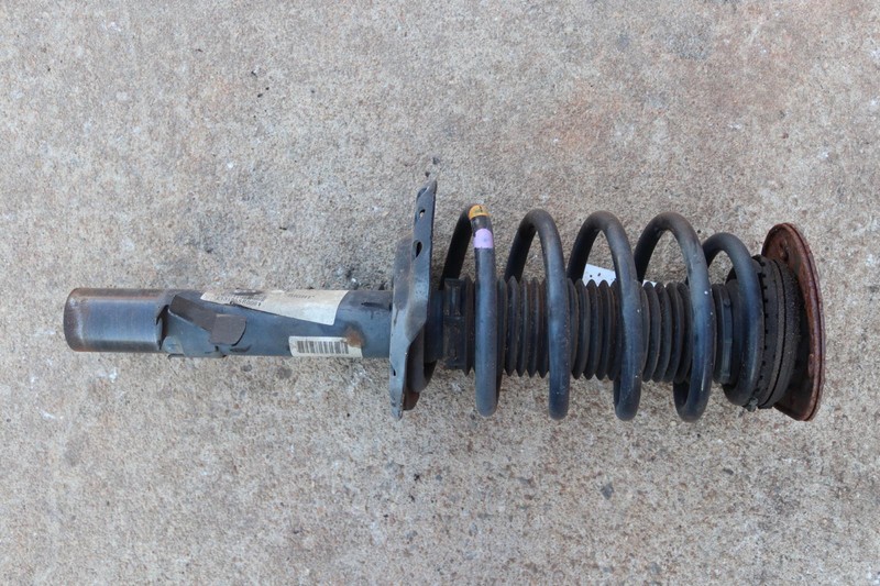 2014-2017 VOLVO XC60 3.2L FWD FRONT RIGHT PASSENGER SHOCK STRUT ABSORBER OEM