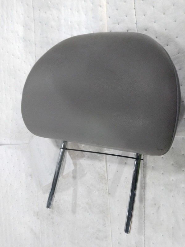 2008 Toyota RAV4 Headrest Silver Used OEM Part 6712234 139K Mileage