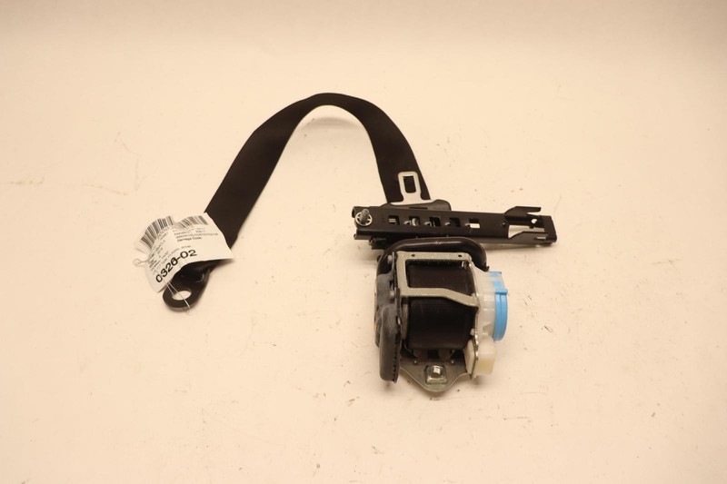 2014-2019 MERCEDES CLA250 C117 FRONT LEFT DRIVER SIDE SEAT BELT OEM
