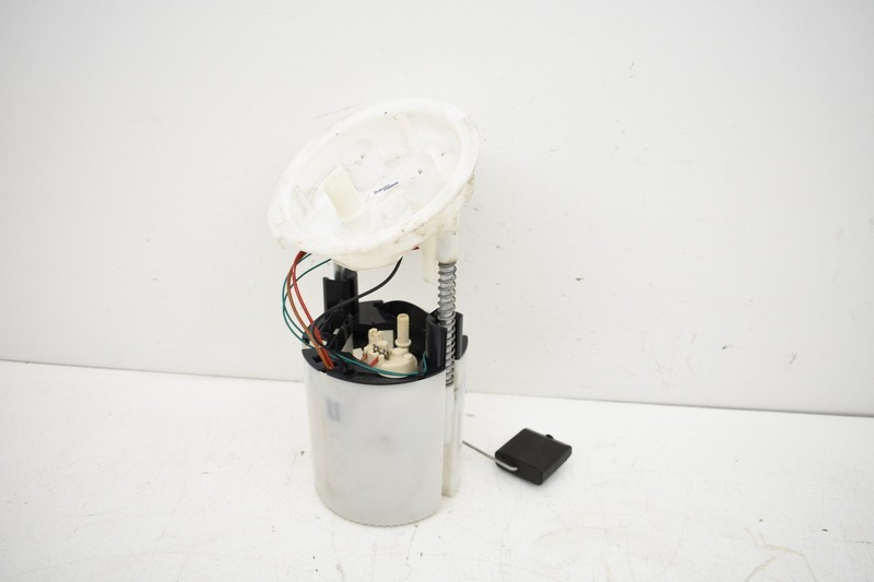 2008 BMW E90 335xi N54 Gas In-Tank Fuel Pump Level Sender Unit OEM KW70