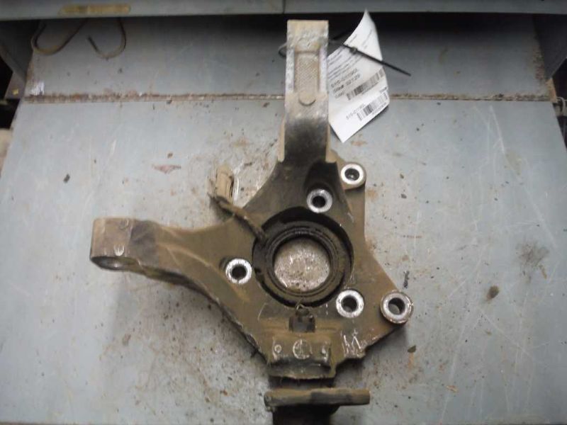 00 DEVILLE L. FRT SPINDLE/KNUCKLE OPT JL9 STANDARD BRAKES 93835