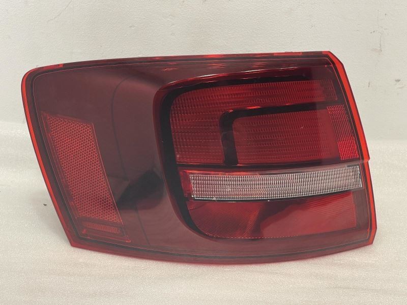 2017-2018 VOLKSWAGEN JETTA LEFT TAILLIGHT QUARTER MOUNTED 4CYL 1.4L 60K 45010