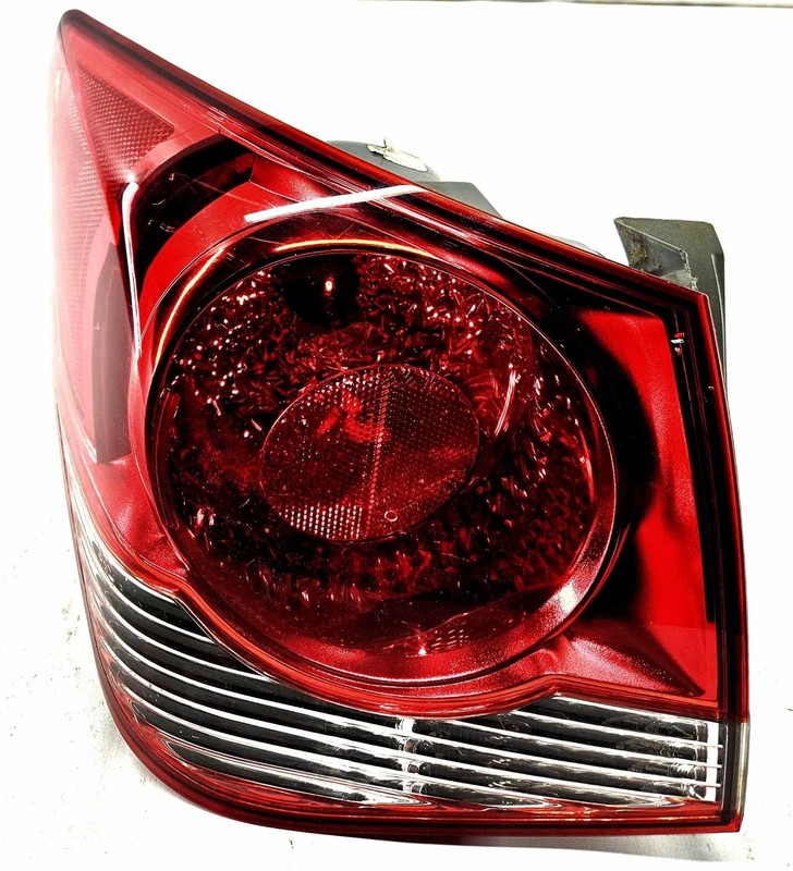 2011-2016 Chevy Cruse Left Driver LH Rear Quarter Panel Mounted Tail Light OEM