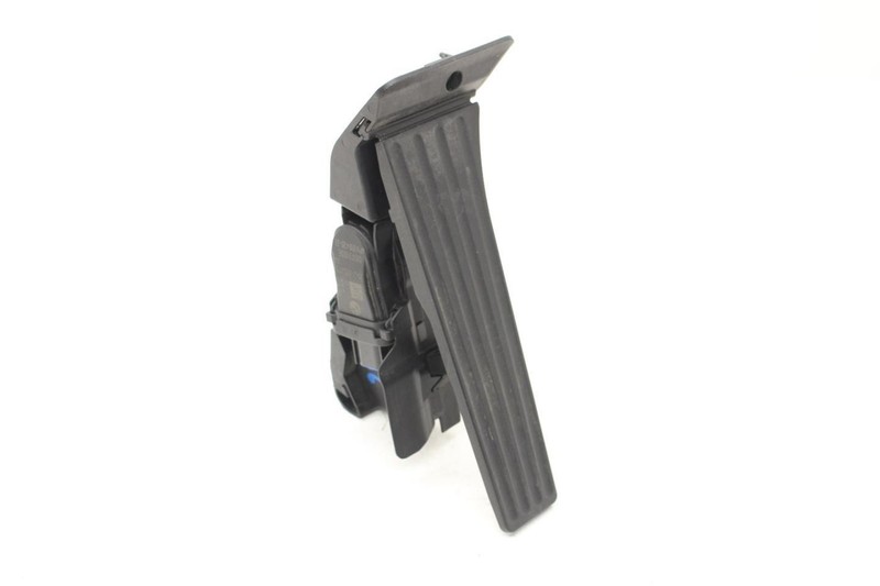 2014-2016 BMW 435i Convertible Accelerator Gas Pedal 35426853175