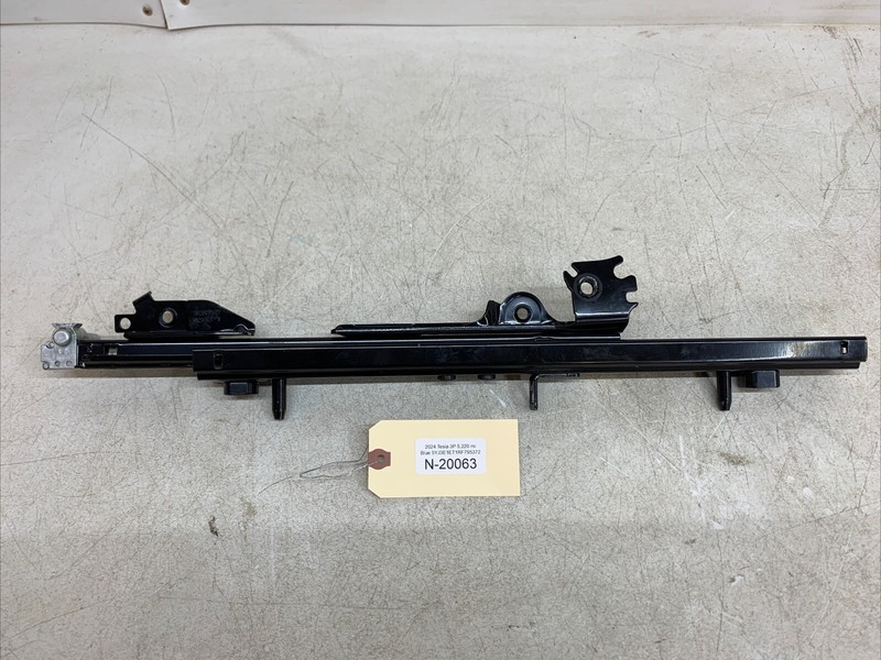 ⚡️Tesla 3 Front Driver Side LH Hand Seat Rail Track Section 1101683-00 20063 U21
