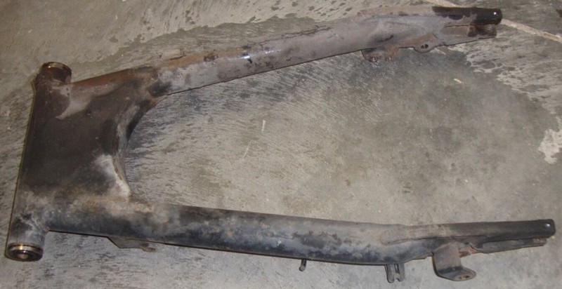 1981 Kawasaki KZ750 KZ 750 H KZ750H Rear Back Swingarm Swivel Swing Arm Frame 81