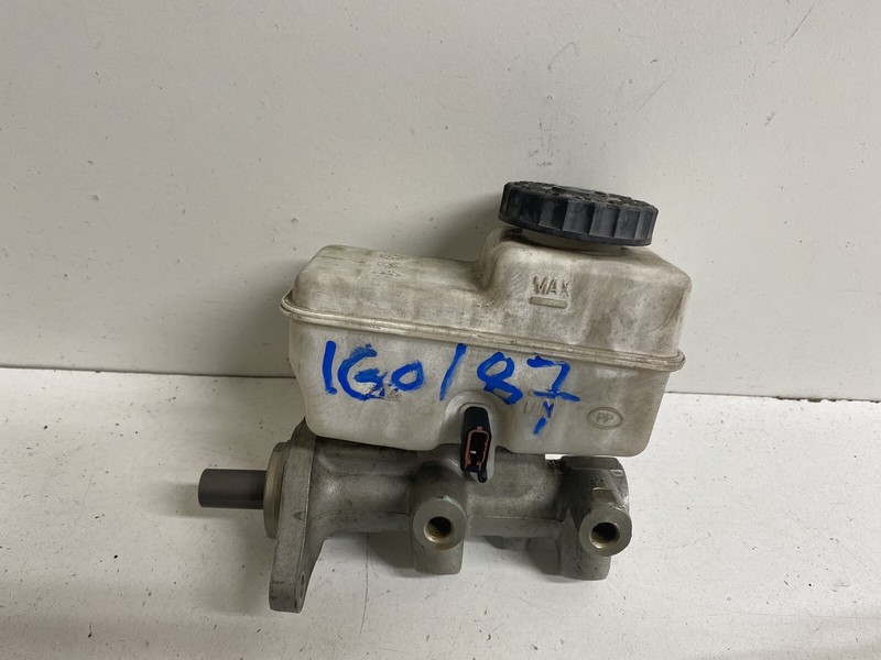 2005-2011 Nissan Frontier 4 Cylinder Master Brake Valve Brakes