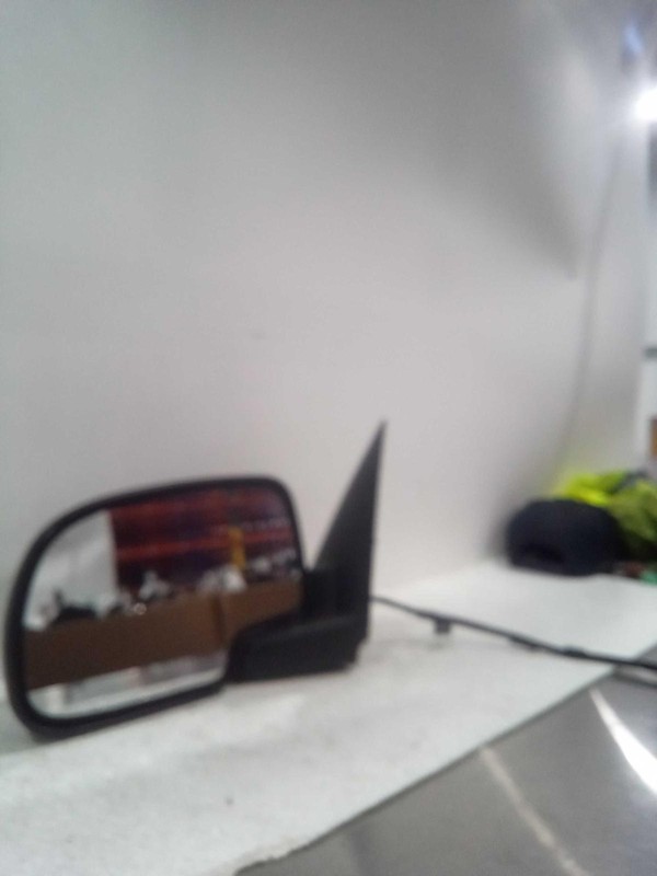 Used Left Door Mirror fits: 2004 Chevrolet Silverado 1500 pickup Manual sail mou