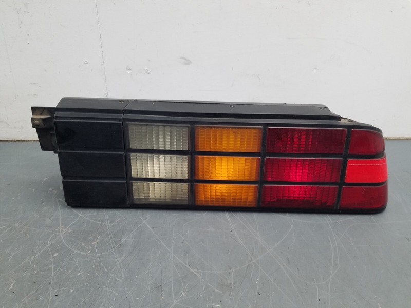 1992 Chevy Camaro RS Right Tail Light - Damage#6062 F7