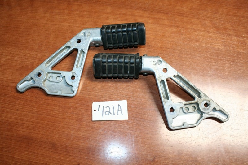 1985 Honda VT500C Foot Peg Step Passenger Left Right Set OEM 85 F