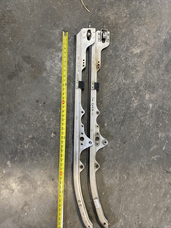 1992 YAMAHA EXCITER EX570 rear suspension skid rails good