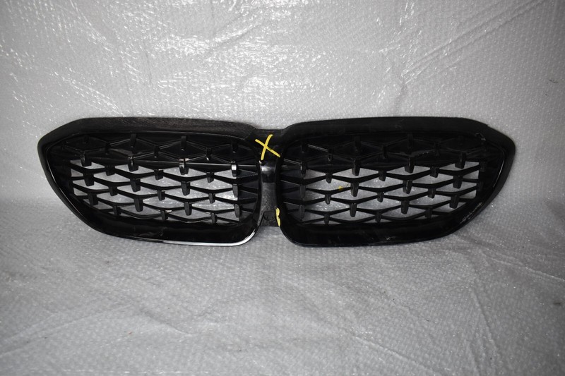 Front Grille Radiator Mesh fits for BMW 3 Series G20 G28 2020-2022 MP Look Black