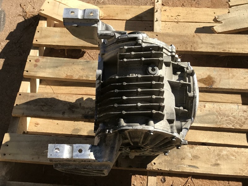 04 05 06 CADILLAC XLR REAR DIFFERENTIAL DIFF CASE 2.93 RATIO OEM 88K MILES