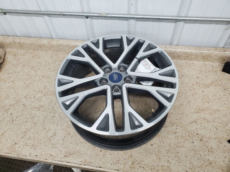 Wheel 18x7 Aluminum 5 Double Spoke Fits 20-22 ESCAPE 305575
