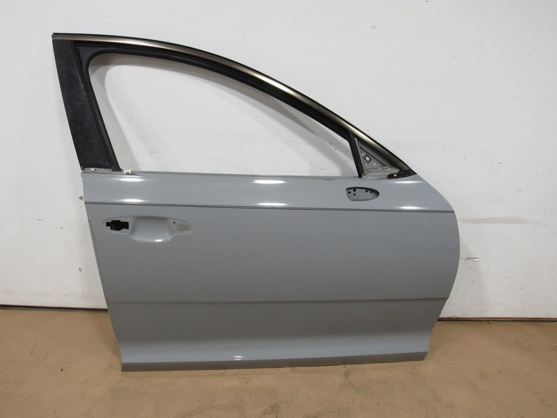 18-23 Kia Stinger GT1 2019 Front Right Passenger Door Shell Cover |
