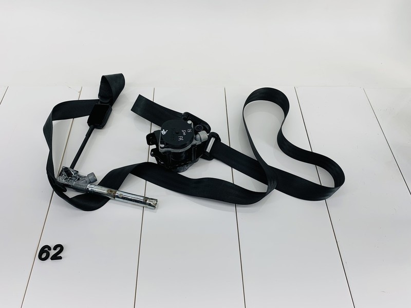 12-19 FIAT 500 FRONT RIGHT PASSENGER SIDE SEAT BELT TENSIONER BLACK OEM