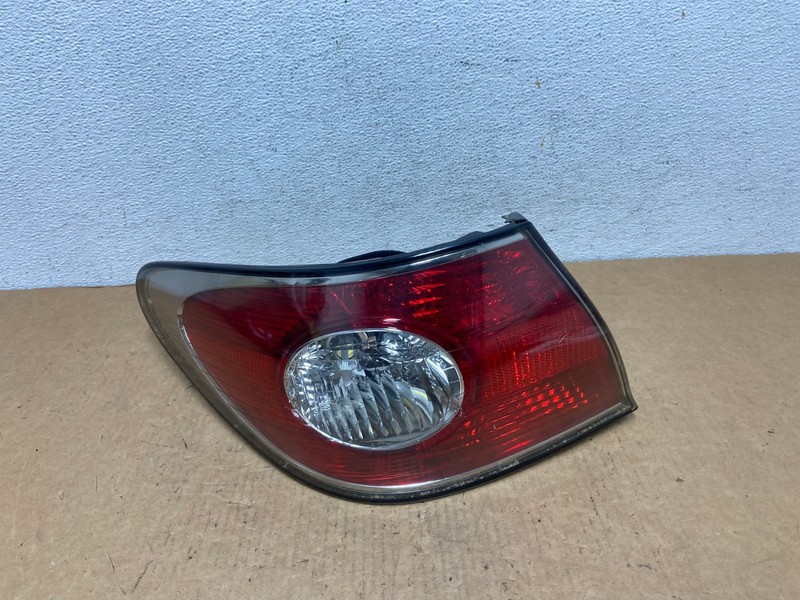 2002 to 2004 Lexus ES300 ES330 Left Driver Side Tail Light AD4710 LK