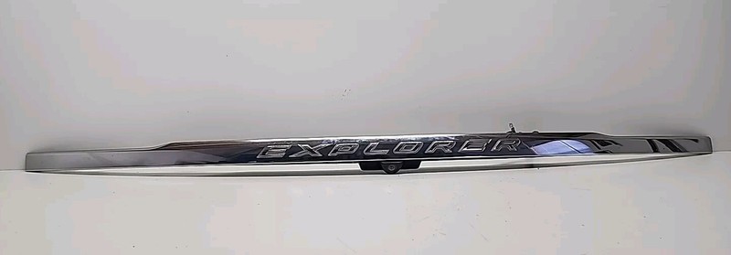 BB5313B482ACW I 2011 - 2015 Ford Explorer TailGate Trim Molding Panel W/Camera
