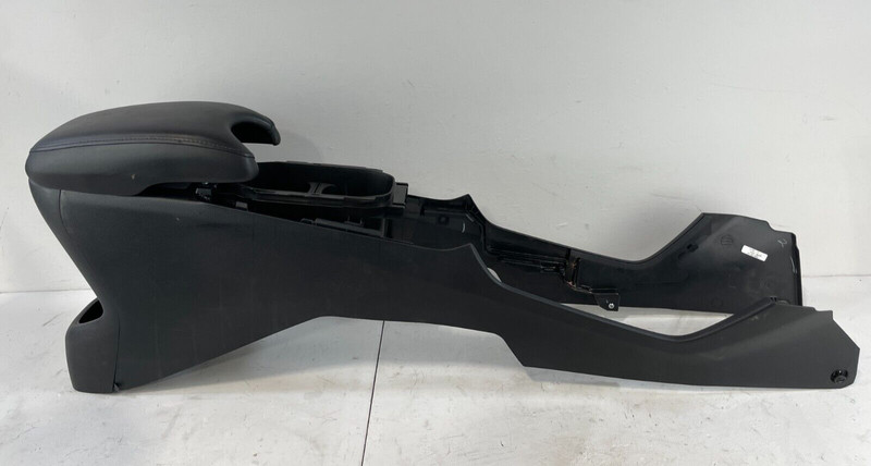 2016 - 2020 HONDA HR-V CENTER CONSOLE CUP HOLDER ARMREST FLOOR ASSEMBLY # 84797