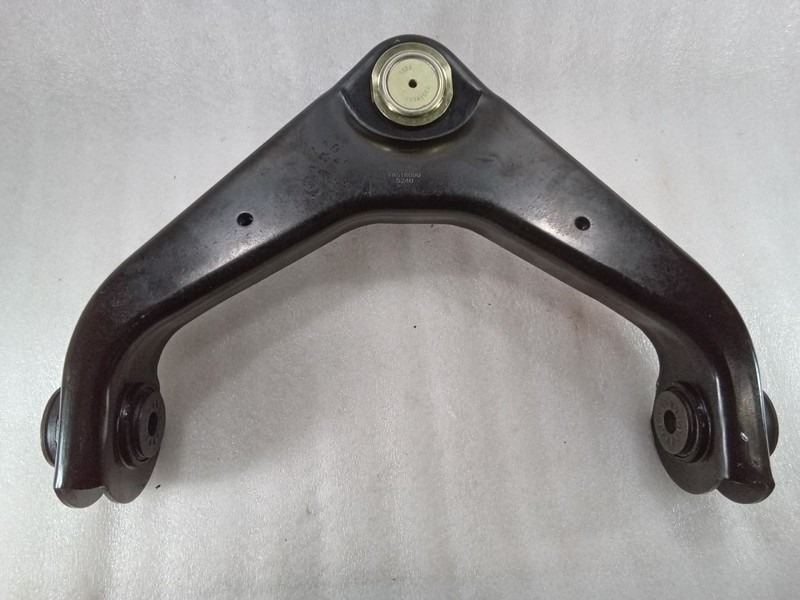 2001-2013 Chevrolet Suburban 2500 Silverado Front Upper Control Arm 19144068