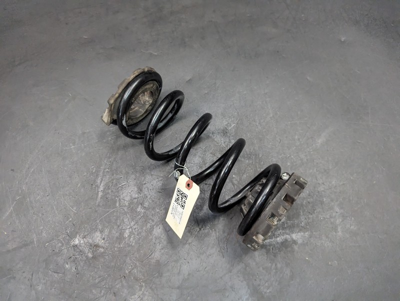 Rear Right Left Coil Spring 2018 Nissan Pathfinder 55020-9NF0B 2017 2019 2020