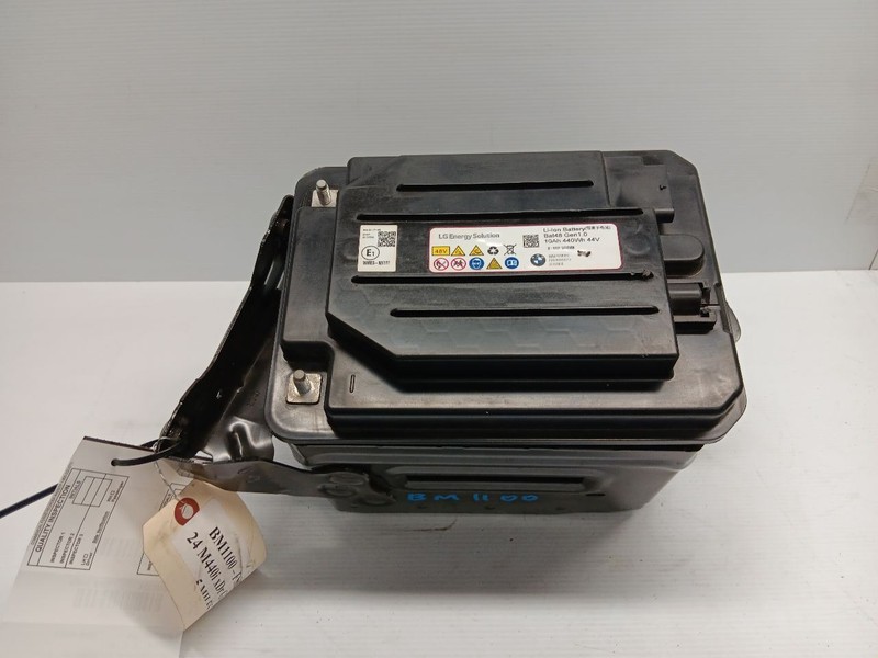 2022 - 2025 BMW M440I G26 FRONT ENGINE BATTERY ACCUMULATOR OEM 61215A7E9B9