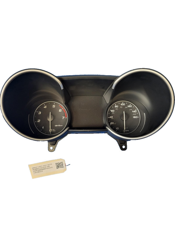 Used Oem Alfa Romeo Speedometer Gauge Cluster 50559487 for 2021 Giulia 2.0L RWD
