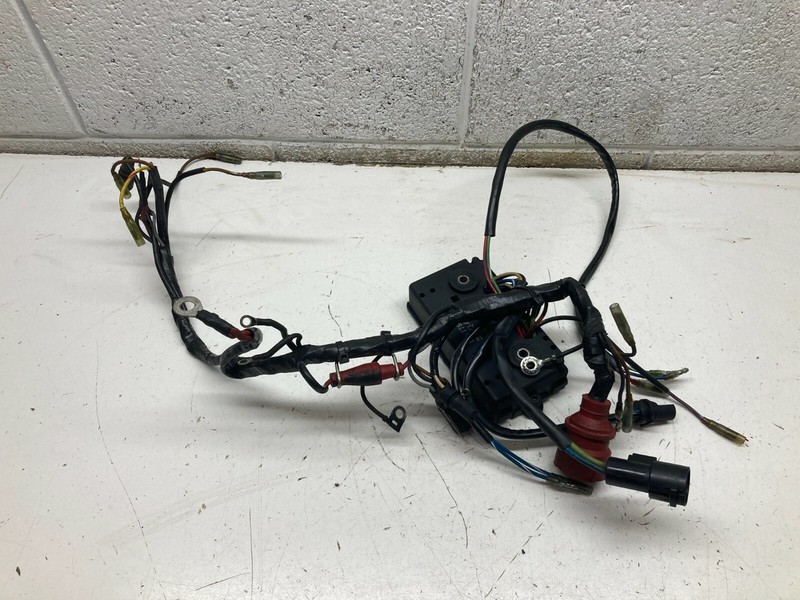 O5bJohnson Evinrude 120 HP Power Trim Junction Box Harness 0584179 584179