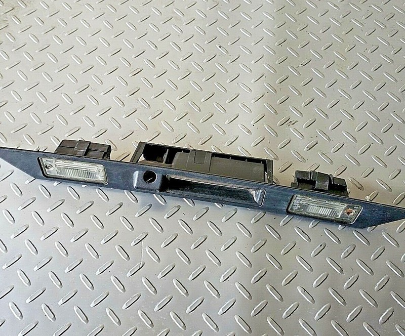 2010-2015 AUDI Q7 - Trunk Hatch Handle Assembly 4L0827574A