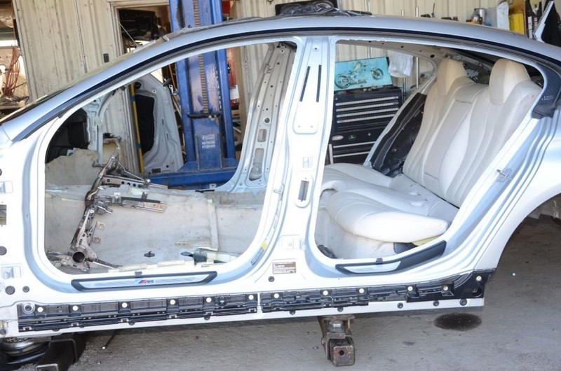 2013-2019 BMW 640I Gran Coupe Driver Left Side Rocker and Post Cut